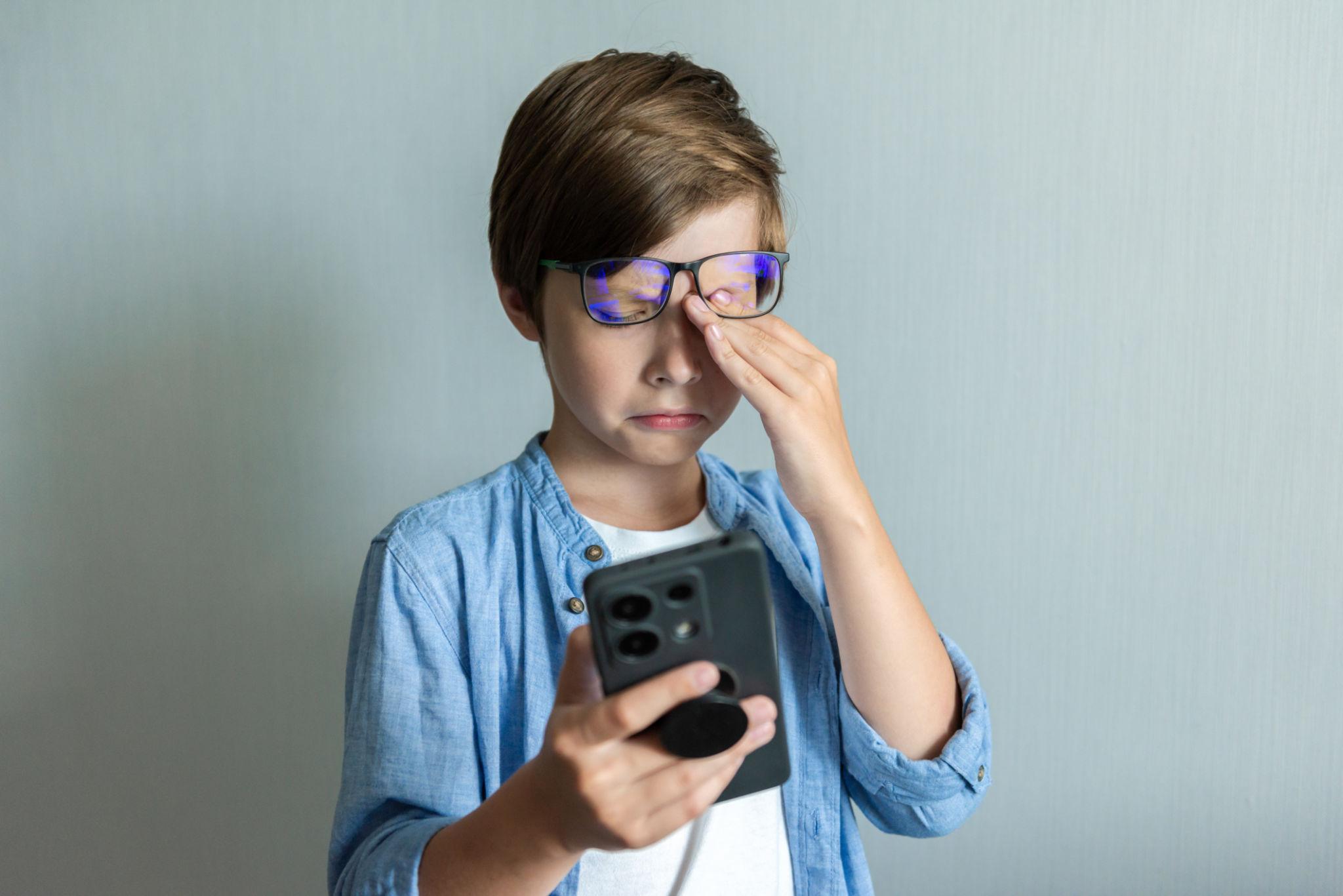 Child Health Alert: Rising Screen Time and Poor Sleep Affecting Kids’ Well-Being